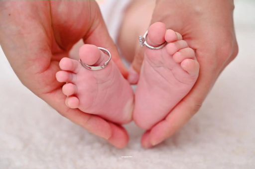 专业助孕公司宝宝有痱子怎么办